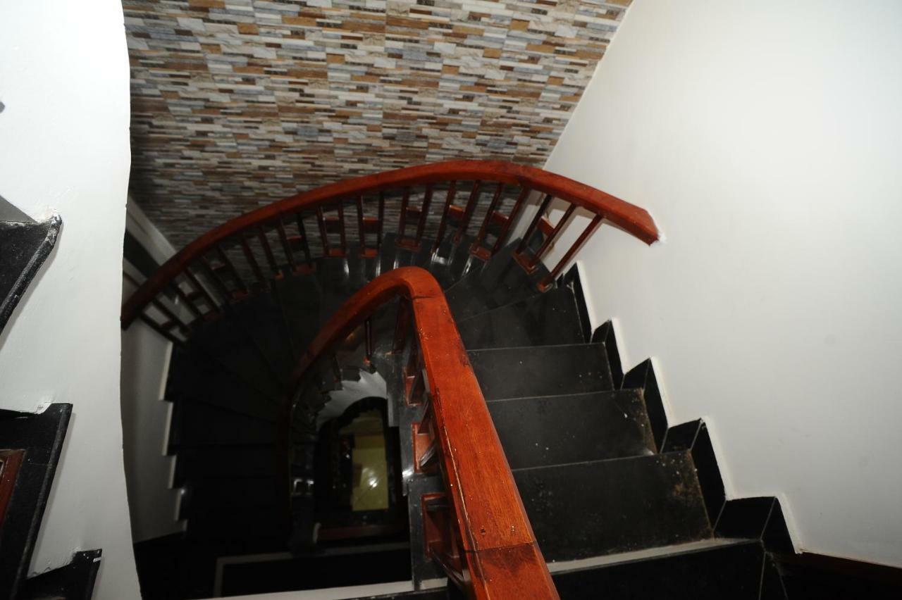 Ruby Lakeview Homestay Ханой Екстериор снимка